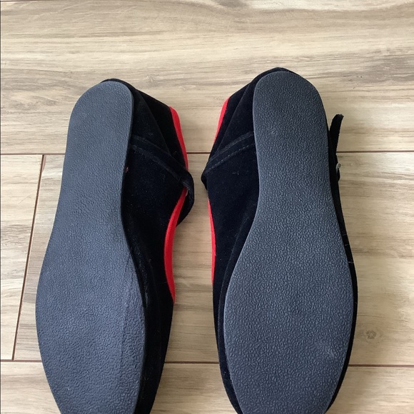 NWOT Cat Mary Jane shoes slippers Size 7-8 - Picture 2 of 4